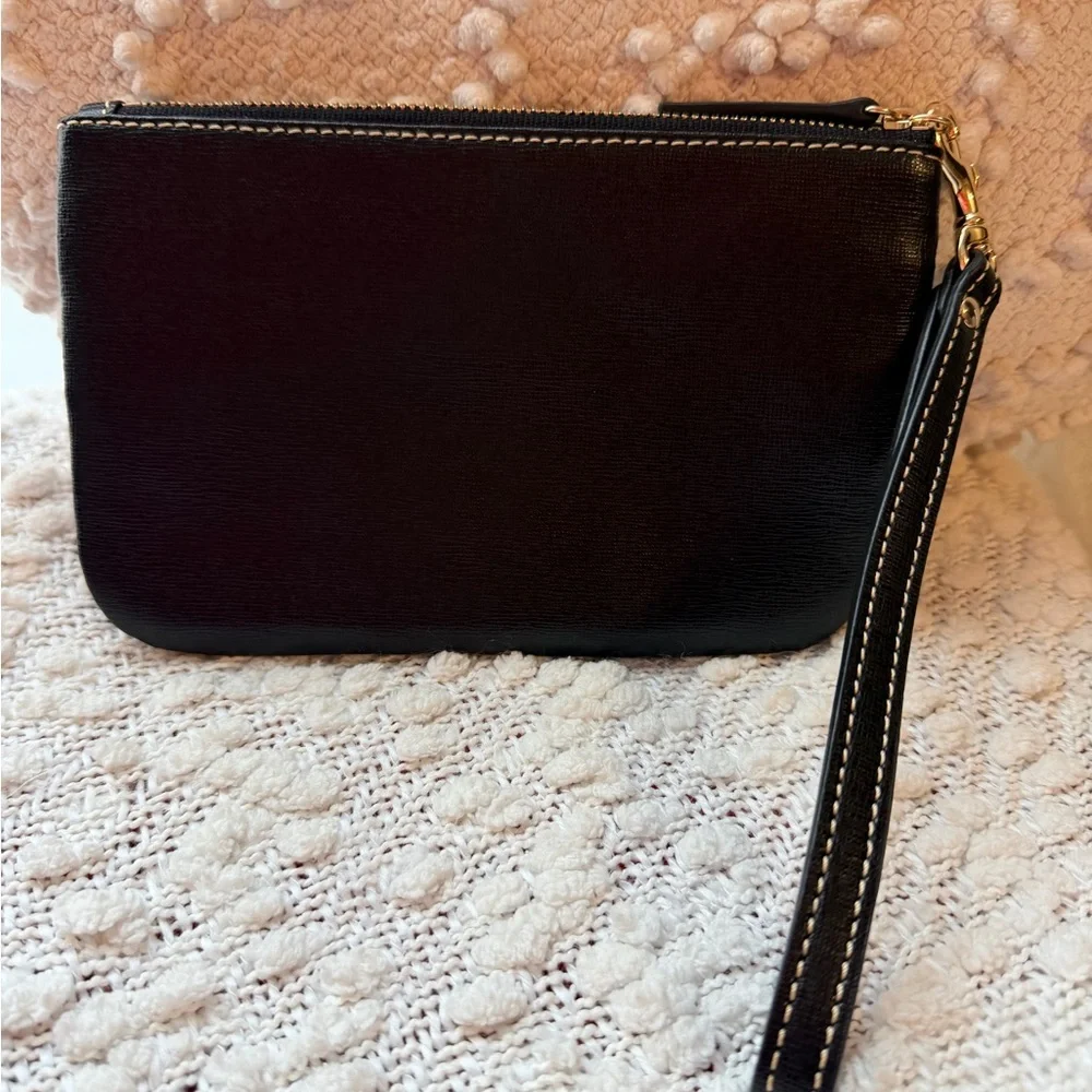 Dooney & Bourke Black Triple-Zip Wristlet 5x8 NWOT - Picture 4 of 11